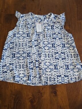 NWT Collective Concepts Blue & White Floral Button Front Top Large